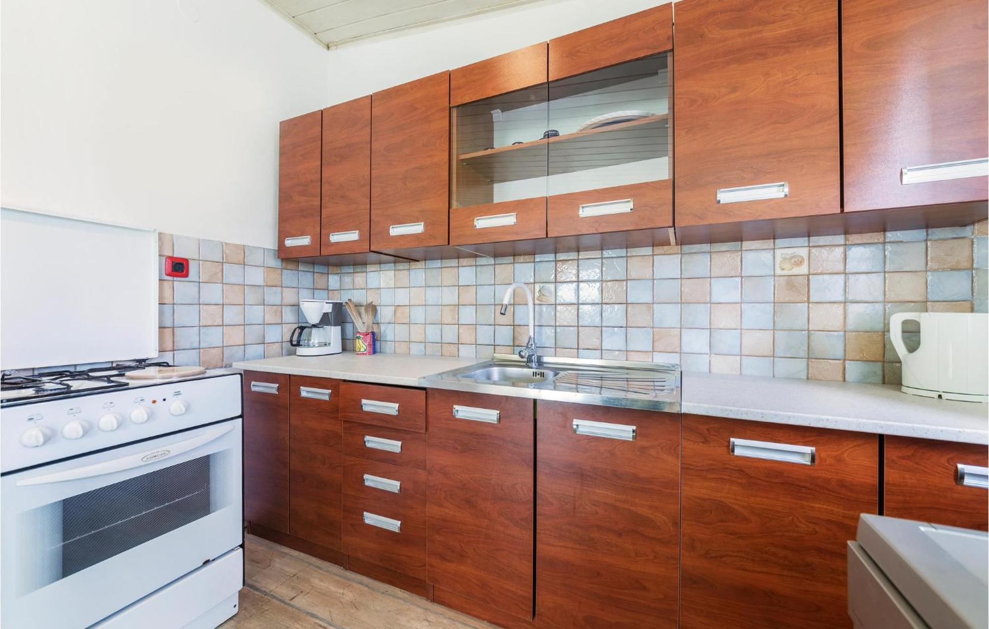 3 Bedroom Gorgeous Apartment In Marčana Exteriér fotografie